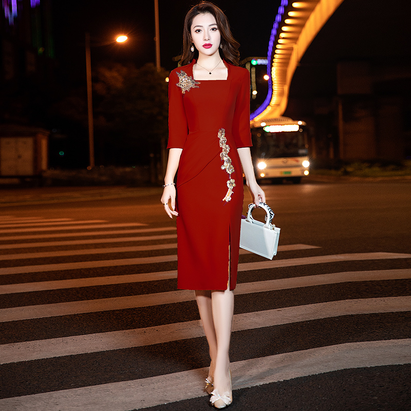 ชุดราตรี ชุดราตรีสวยหรู แบบ ทันสมัย Evening dress