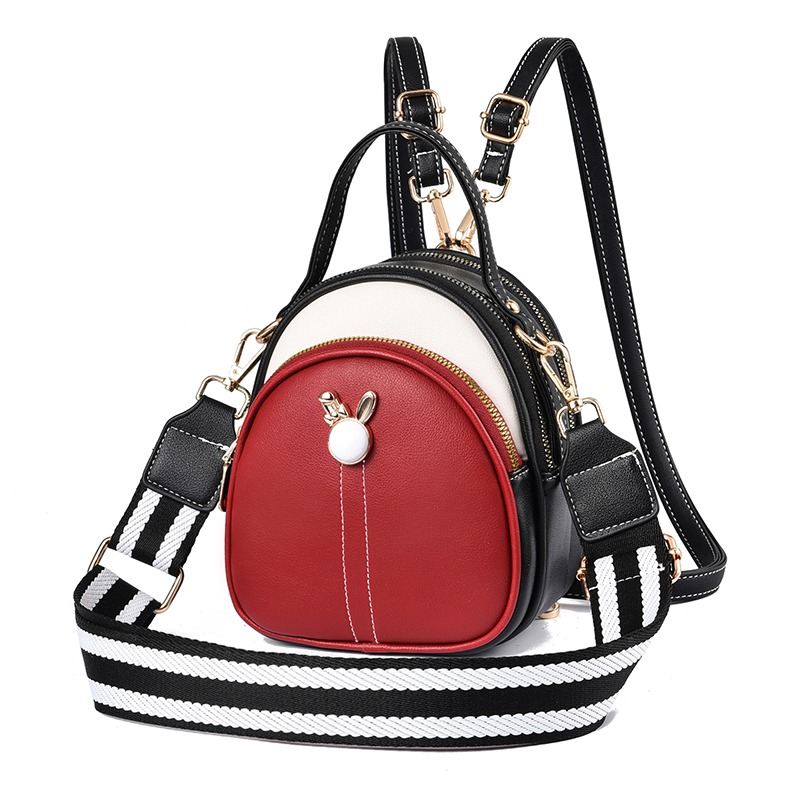 กระเป๋าสะพายข้างผู้หญิง กระเป๋าแฟชั่น By AKAF