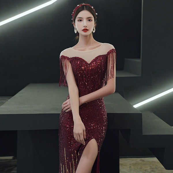 ชุดราตรี ชุดราตรีสวยหรู แบบ ทันสมัย Evening dress