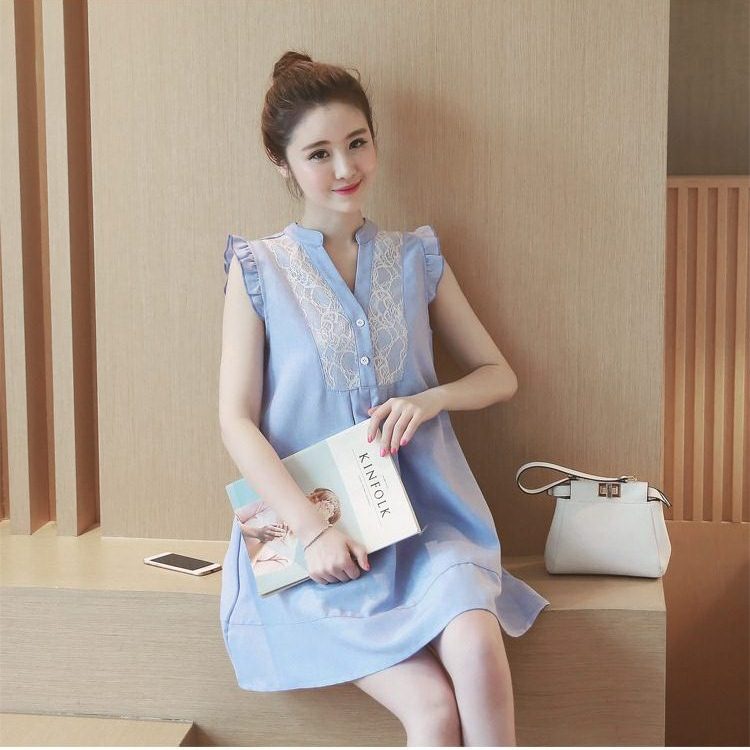 Dress4437 เดรสทรงปล่อยสีฟ้าแขนกุดแต่งระบาย กระดุมอกแต่งลูกไม้เพิ่มความน่ารัก ผ้าคอตตอนโพลีเนื้อดีเรียบสวยไม่ยับง่าย งานน่ารักใส่เก๋ๆ ได้บ่อย