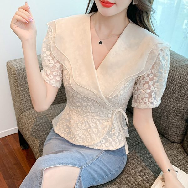 เสื้อลูกไม้ แขนสั้น