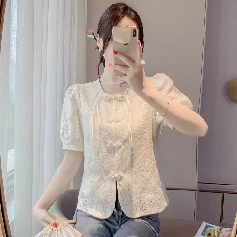 เสื้อเชิ้ตผู้หญิงใส่ทํางาน 390 บาทต่อชิ้น ฟรีค่าจัดส่ง
