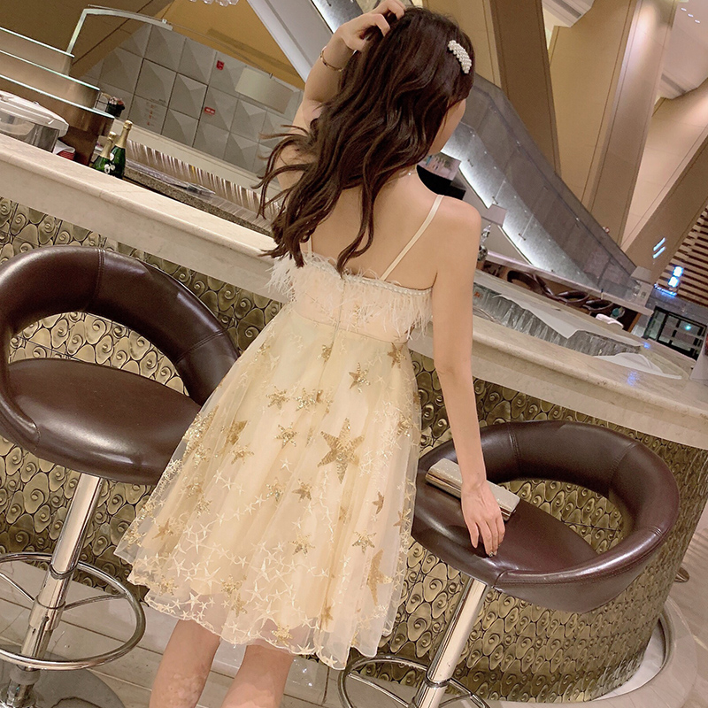 ชุดราตรี ชุดราตรีสวยหรู แบบ ทันสมัย Evening dress