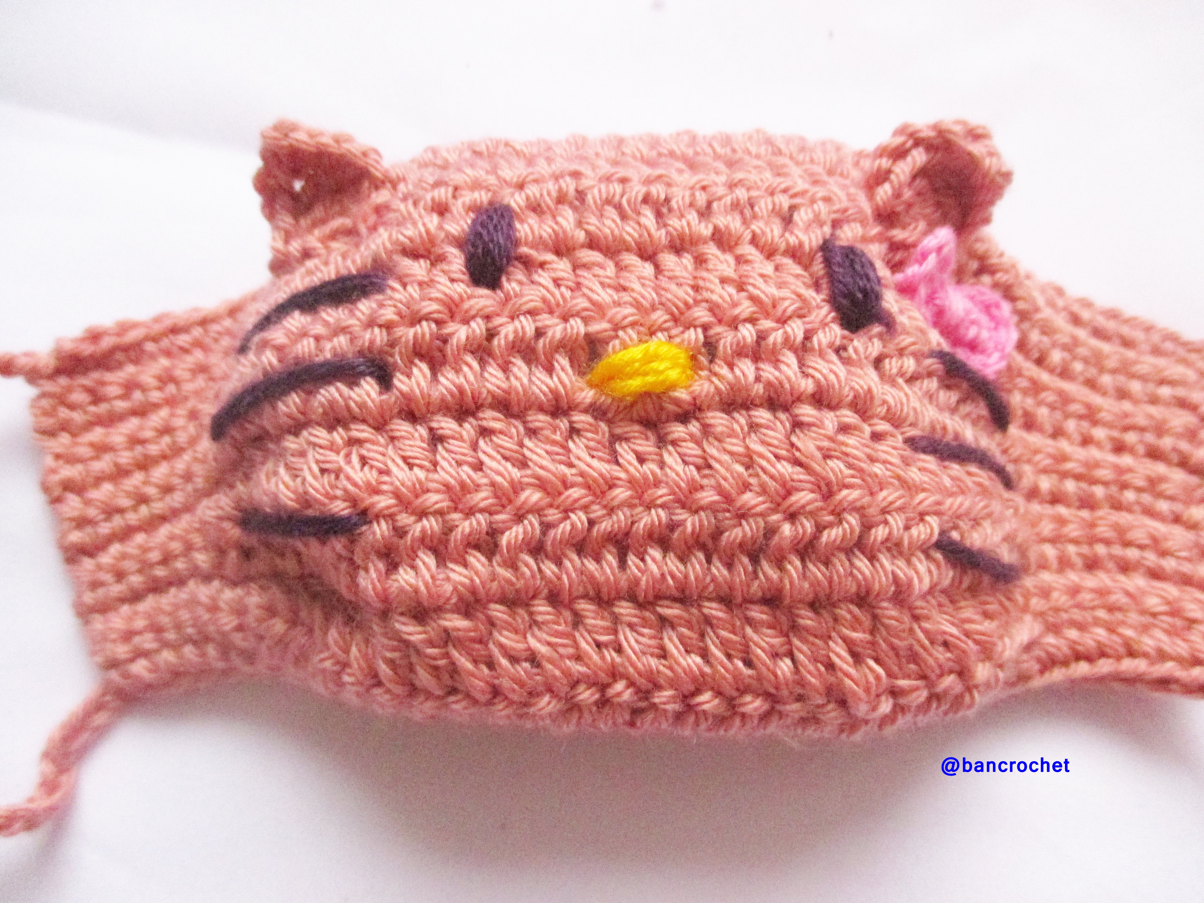 Bancrochet ผ้าปิดจมูกถักโครเชต์ ลายคิตตี้ Crochet mask fashion หลากสี 4 นิ้ว