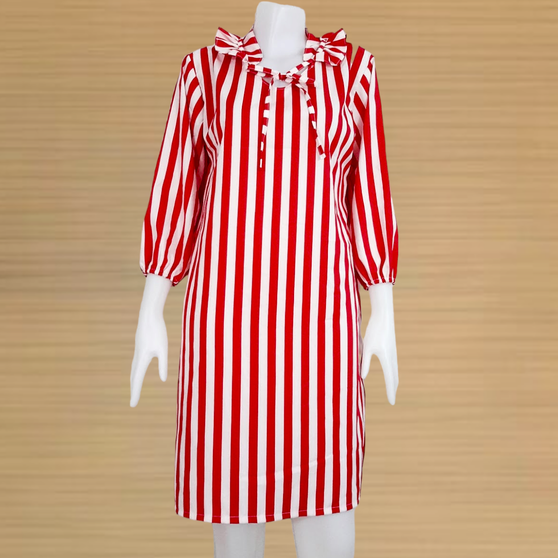 Dress3526-ลายริ้วขาวแดง ชุดเดรสแขนยาว รอบอก 40 นิ้ว คอระบายผูกโบว์ ผ้าไหมอิตาลีเกรดเอเนื้อดีนุ่มใส่สบาย