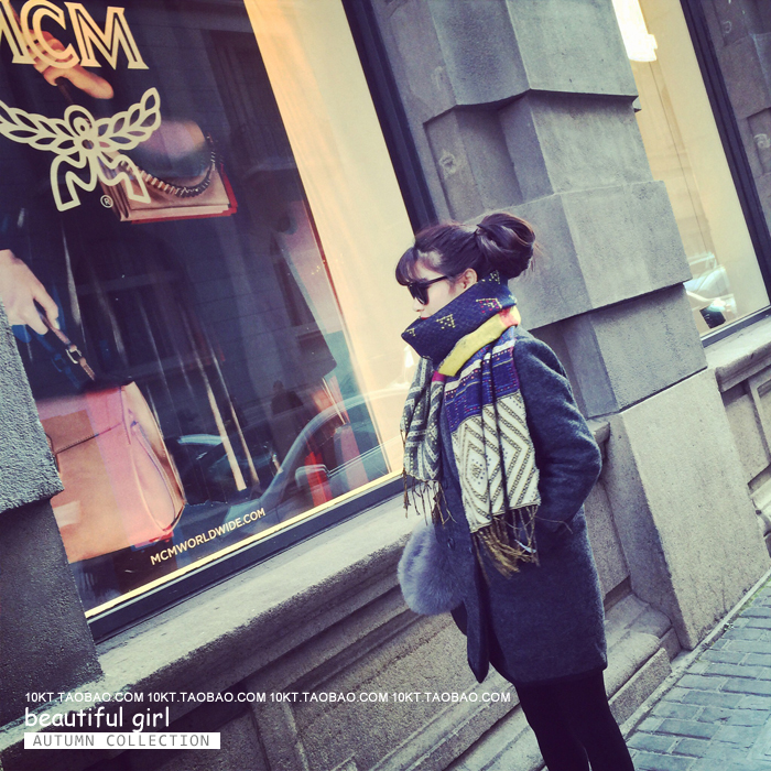 ผ้าพันคอ/ผ้าคลุมไหล่ กันหนาว ลายเก๋ๆ จะใส่คลุมหรือพันคอ ก็เก๋ พร้อมส่งเลยจ้า same pic