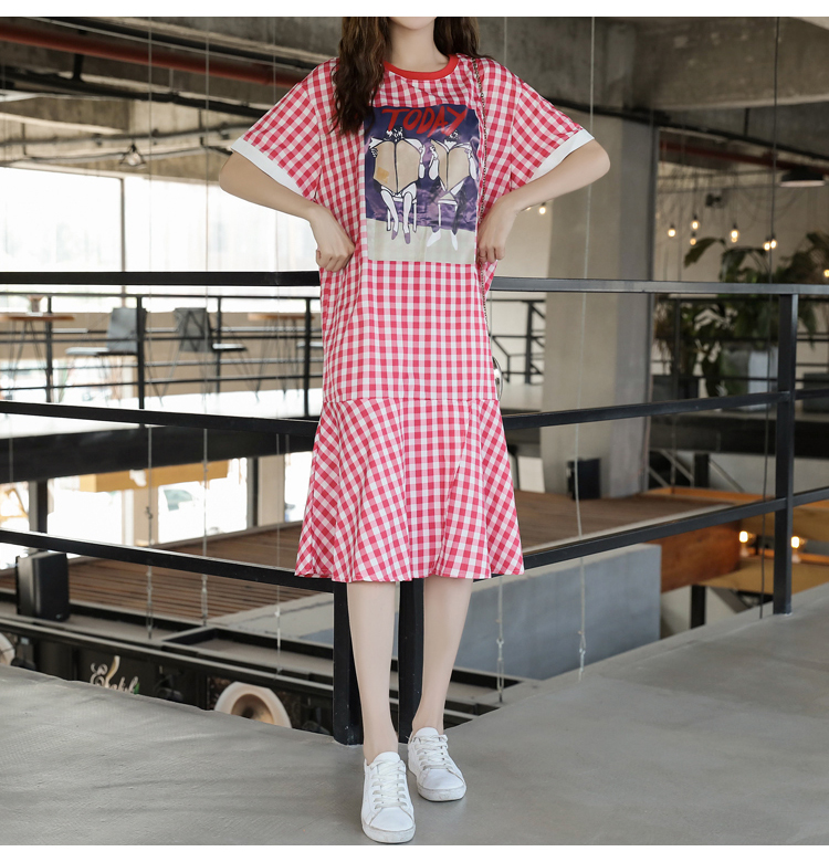 Dress4744 เดรสยาวลายสก็อตทรงปล่อยชายระบาย งานสกรีนลายดิจิตอลอย่างดีสีสวยคมชัด ผ้าโพลีเนื้อดีนุ่มใส่สบาย งานสวยใส่ง่ายน่ารักมาก