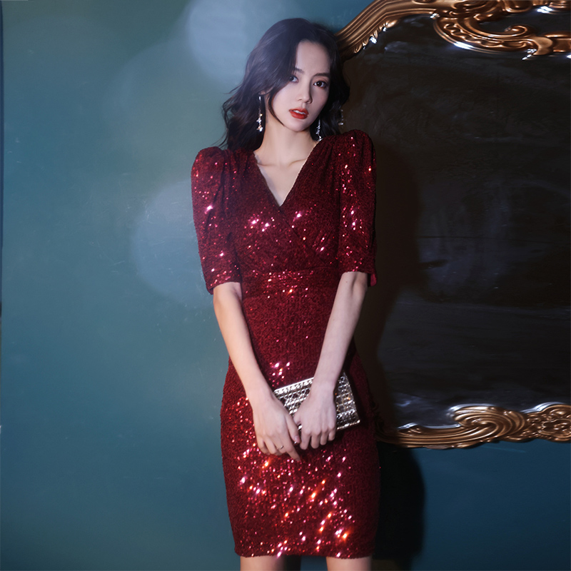 ชุดราตรี ชุดราตรีสวยหรู แบบ ทันสมัย Evening dress