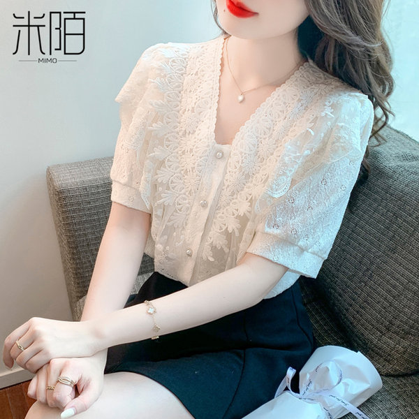 เสื้อลูกไม้ แขนสั้น