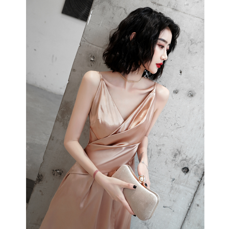 ชุดราตรี ชุดราตรีสวยหรู แบบ ทันสมัย Evening dress