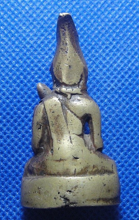 หลวงพ่ออิ่มวัดหัวเขา สุพรรณบุรี