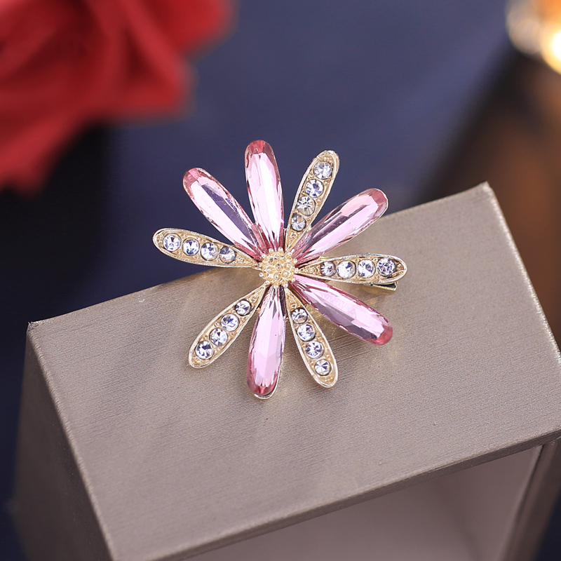 เข็มกลัด เข็มกลัดสวยๆ เข็มกลัดติดเสื้อ Brooch