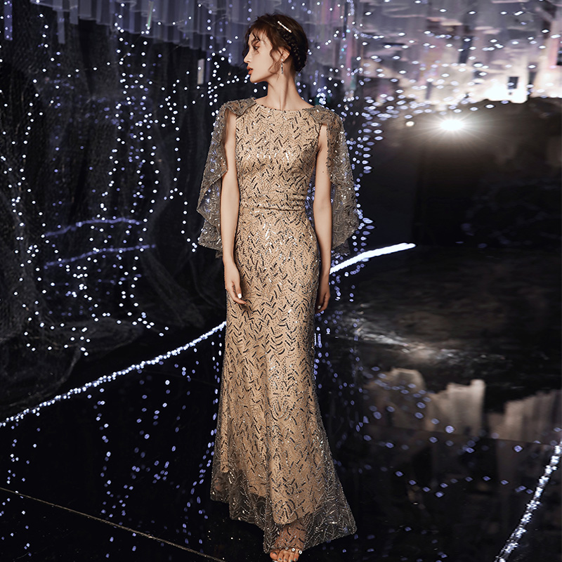 ชุดราตรี ชุดราตรีสวยหรู แบบ ทันสมัย Evening dress