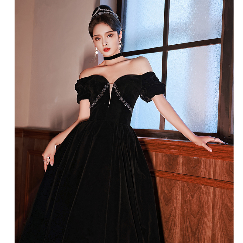 ชุดราตรี ชุดราตรีสวยหรู แบบ ทันสมัย Evening dress
