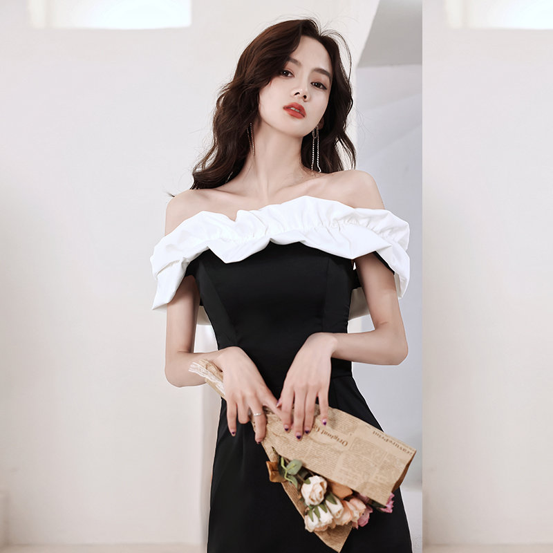ชุดราตรี ชุดราตรีสวยหรู แบบ ทันสมัย Evening dress