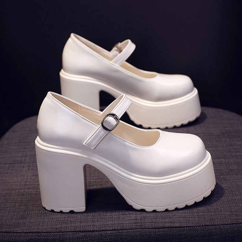 รองเท้าผ้าใบเสริมส้นสูง ไซต์35-39 สนใจทักแชท ฟรีค่าส่ง!