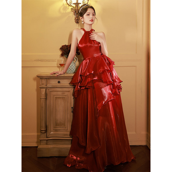 ชุดราตรี ชุดราตรีสวยหรู แบบ ทันสมัย Evening dress