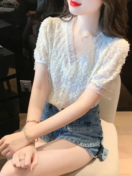เสื้อลูกไม้ แขนสั้น