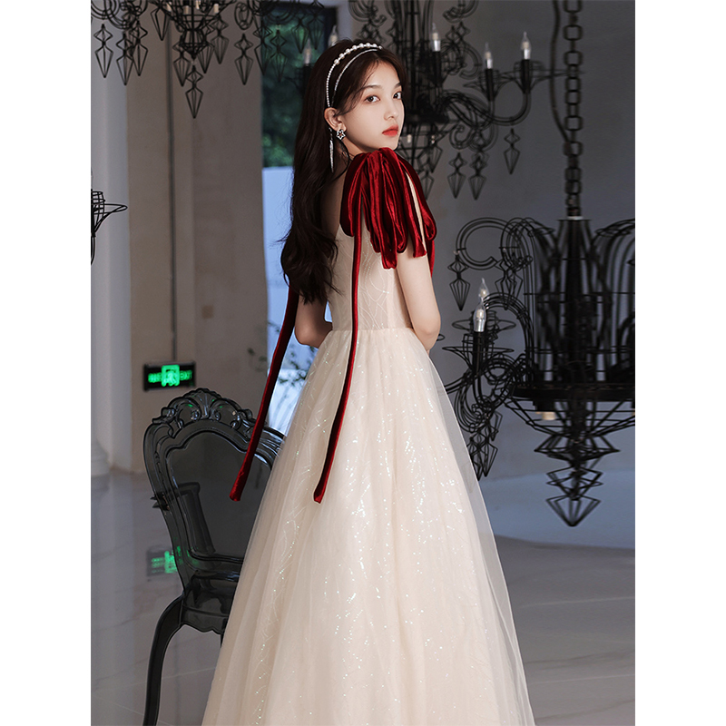 ชุดราตรี ชุดราตรีสวยหรู แบบ ทันสมัย Evening dress