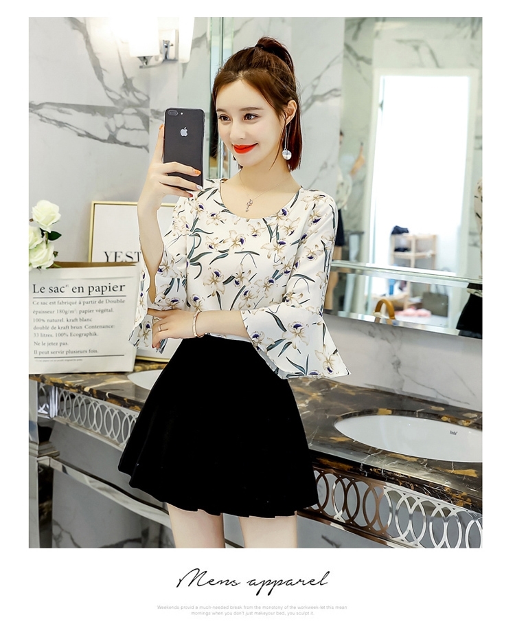 Blouse3795 เสื้อแฟชั่นผ้าชีฟองลายดอกไม้สีครีม แขนยาวสี่ส่วนระบาย ผ้าชีฟองทึบแสงเนื้อดีนุ่มใส่สบาย งานสวยแมทช์กับอะไรก็เข้า ใส่เที่ยว/ใส่ทำงานได้