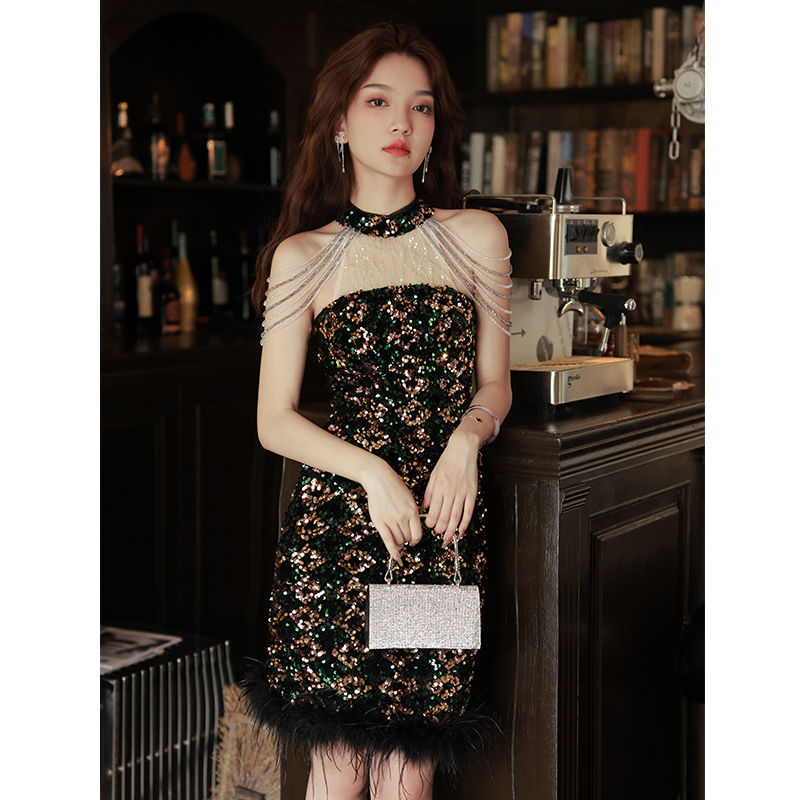 ชุดราตรี ชุดราตรีสวยหรู แบบ ทันสมัย Evening dress
