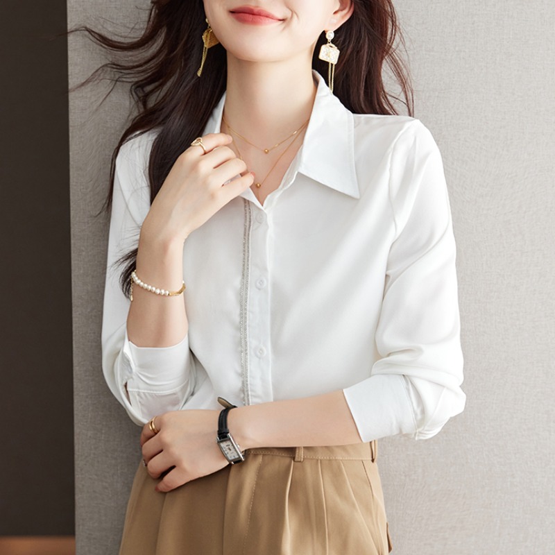 เสื้อเชิ้ตผู้หญิงแขนยาว เสื้อเชิ้ตผู้หญิงใส่ทํางาน 390 บาทต่อชิ้น ฟรีค่าจัดส่ง