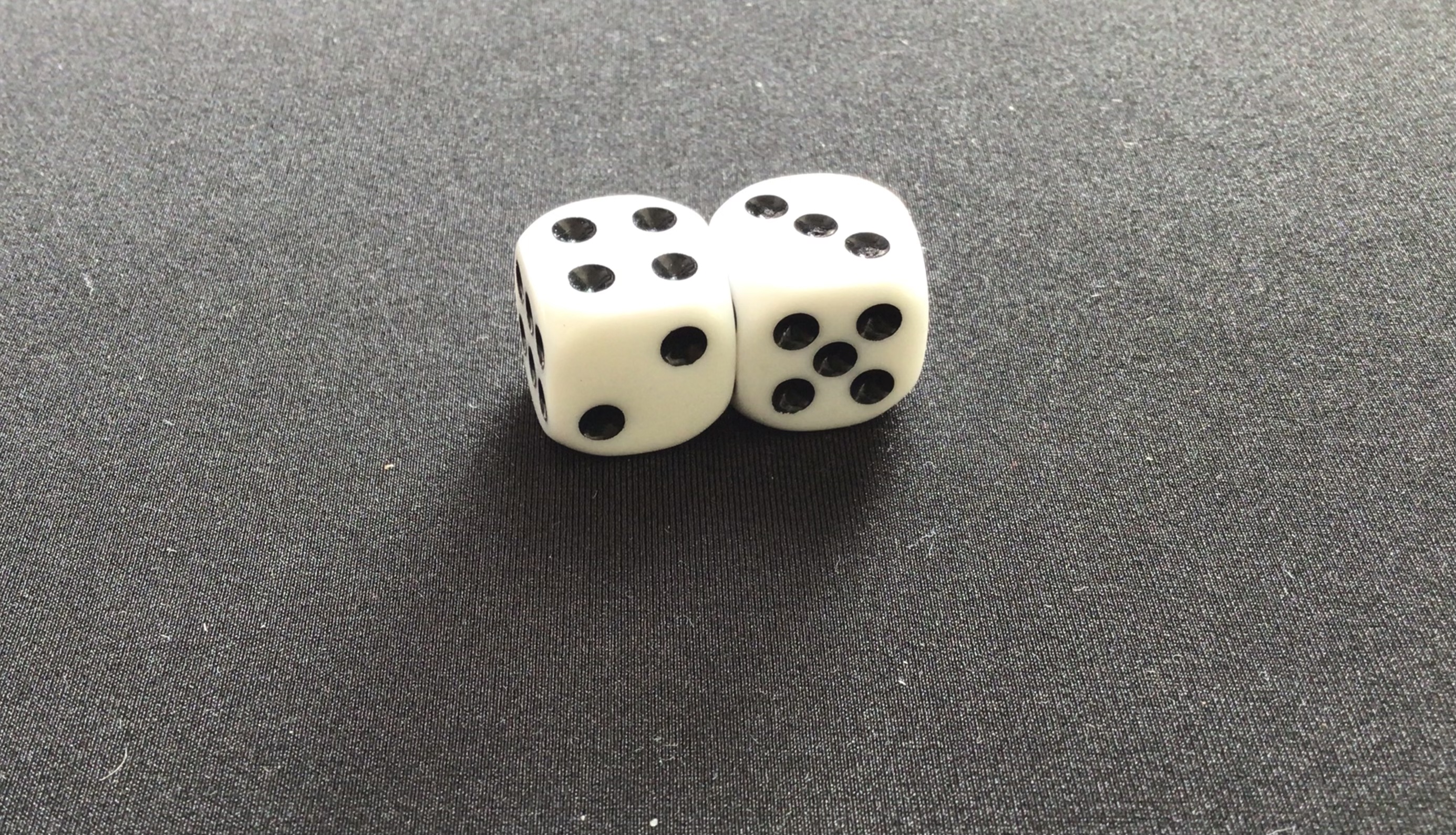 อุปกรณ์เสริมมายากล ลูกเต๋า ไม่มีเลข 2 (Dice Without 2)