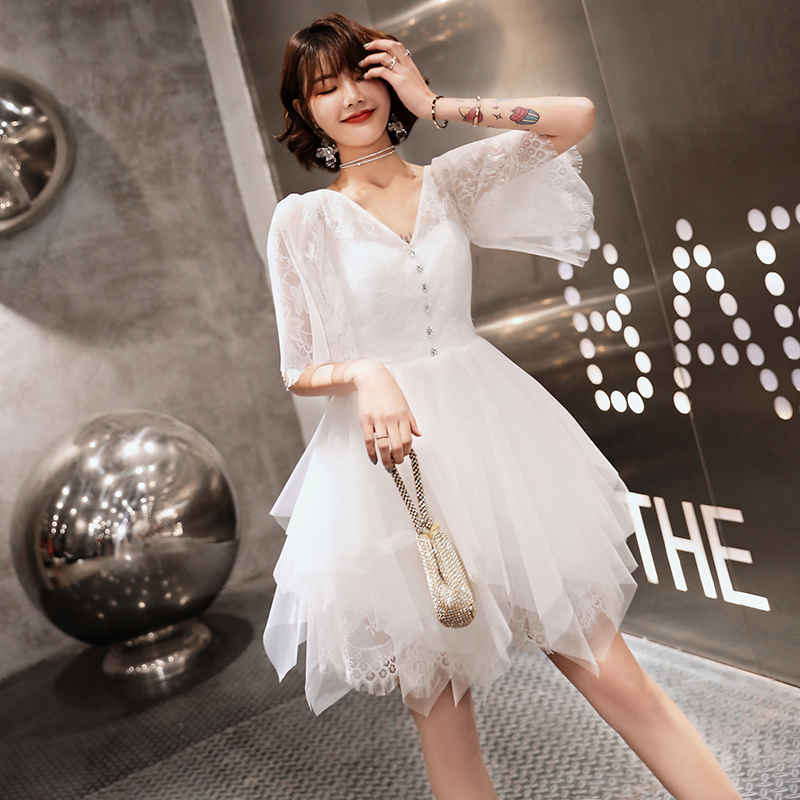 ชุดราตรี ชุดราตรีสวยหรู แบบ ทันสมัย Evening dress