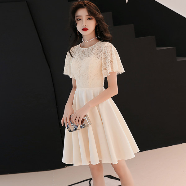ชุดราตรี ชุดราตรีสวยหรู แบบ ทันสมัย Evening dress