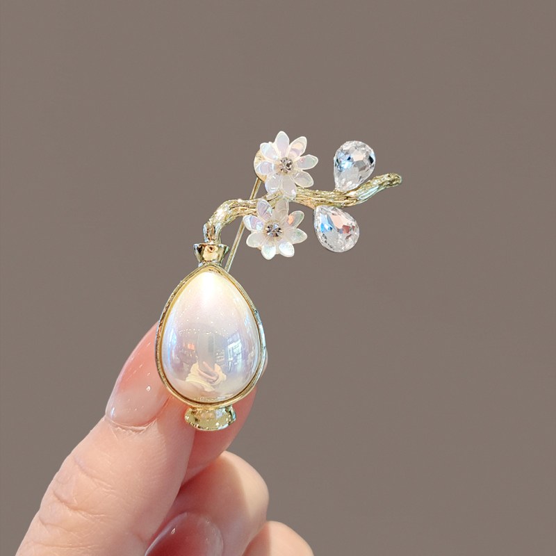 เข็มกลัด เข็มกลัดสวยๆ เข็มกลัดติดเสื้อ Brooch