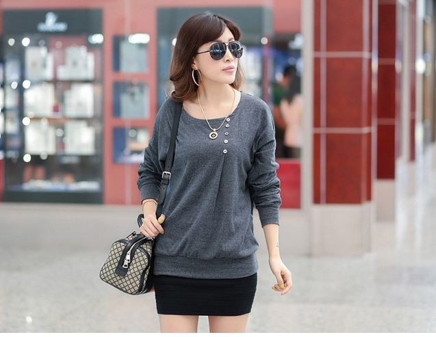 เสื้อยืด แฟชั่น คอกว้าง แบบ มีดีไซน์ เสื้อคอกว้าง ใส่เที่ยว ใส่ทำงานวันหยุด เสื้อแขนยาว เอวจั้ม แขนจั้ม ตัวใหญ่ ใส่สบาย สีเทา แฟชั่นเกาหลี 723736_1