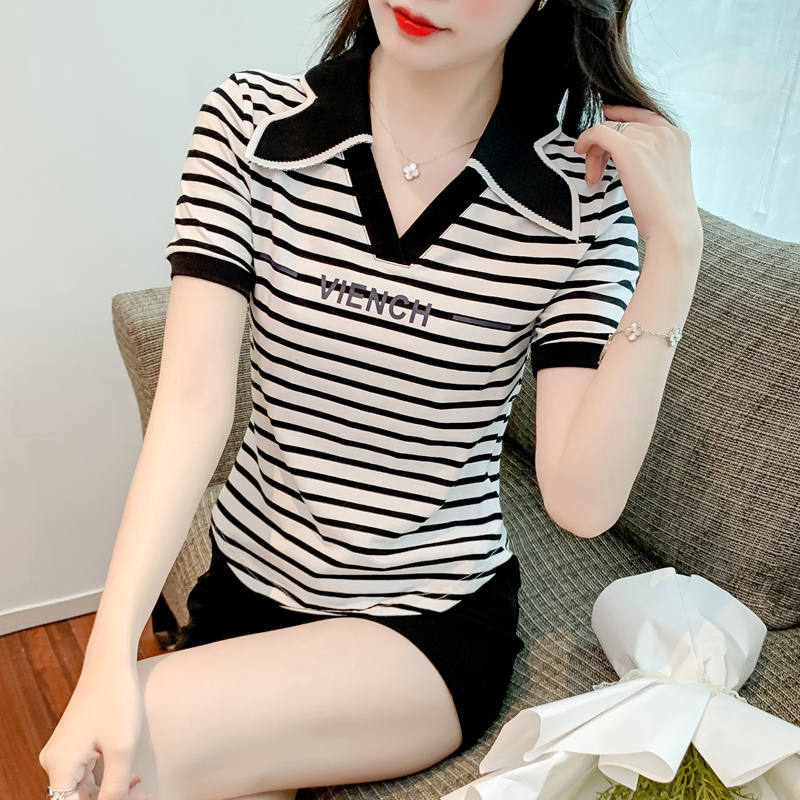 เสื้อยืดวัยรุ่นน่ารักๆ เสื้อวัยรุ่นแขนสั้น เสื้อผ้าวัยรุ่นเกาหลี แบรนด์ Wiyike