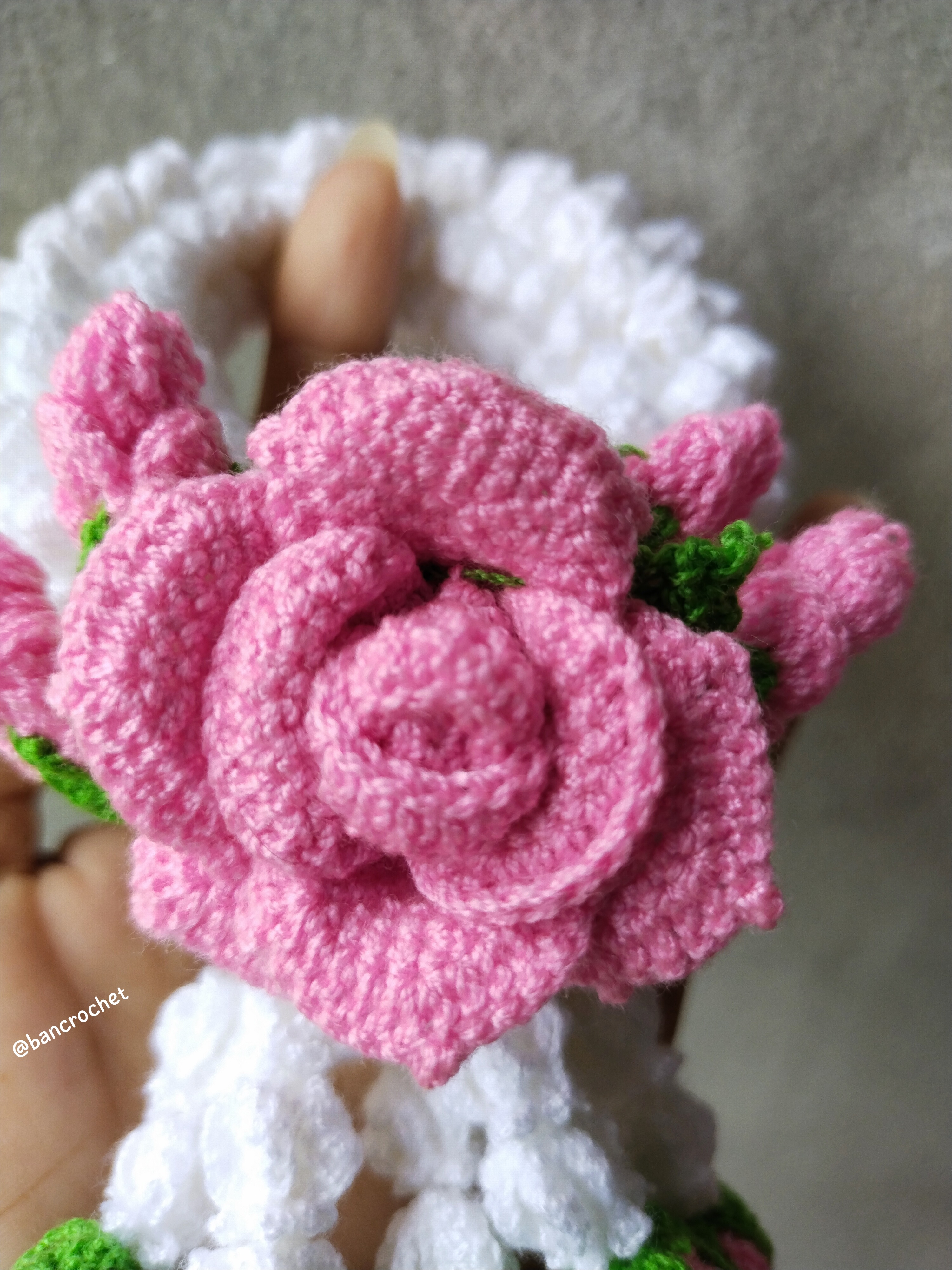 Bancrochet พวงมาลัยถักโครเชต์ พวงมาลัยมะลิถัก crochet jasmine garland หลากสี 7*14 cm