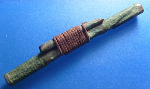 ตะกรุดอาจารย์เฮง ตะกรุดโทนพับหัวท้ายสาริกาคู่