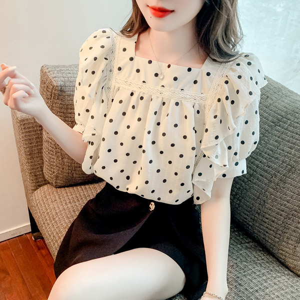 เสื้อลูกไม้ แขนสั้น