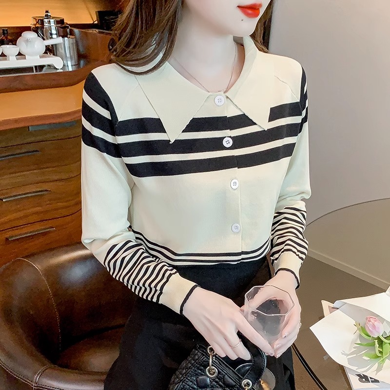 เสื้อเชิ้ตผู้หญิงแขนยาว เสื้อเชิ้ตผู้หญิงใส่ทํางาน 390 บาทต่อชิ้น ฟรีค่าจัดส่ง