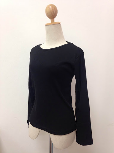 เสื้อสเวตเตอร์ ไหมพรม ผ้าร่อง สุดฮิตใส่สบาย