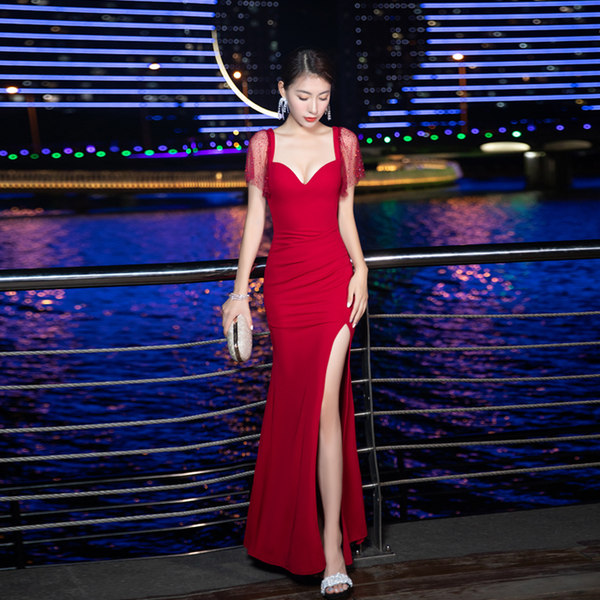 ชุดราตรี ชุดราตรีสวยหรู แบบ ทันสมัย Evening dress