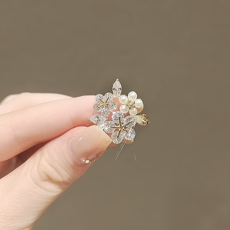 เข็มกลัด เข็มกลัดสวยๆ เข็มกลัดติดเสื้อ Brooch
