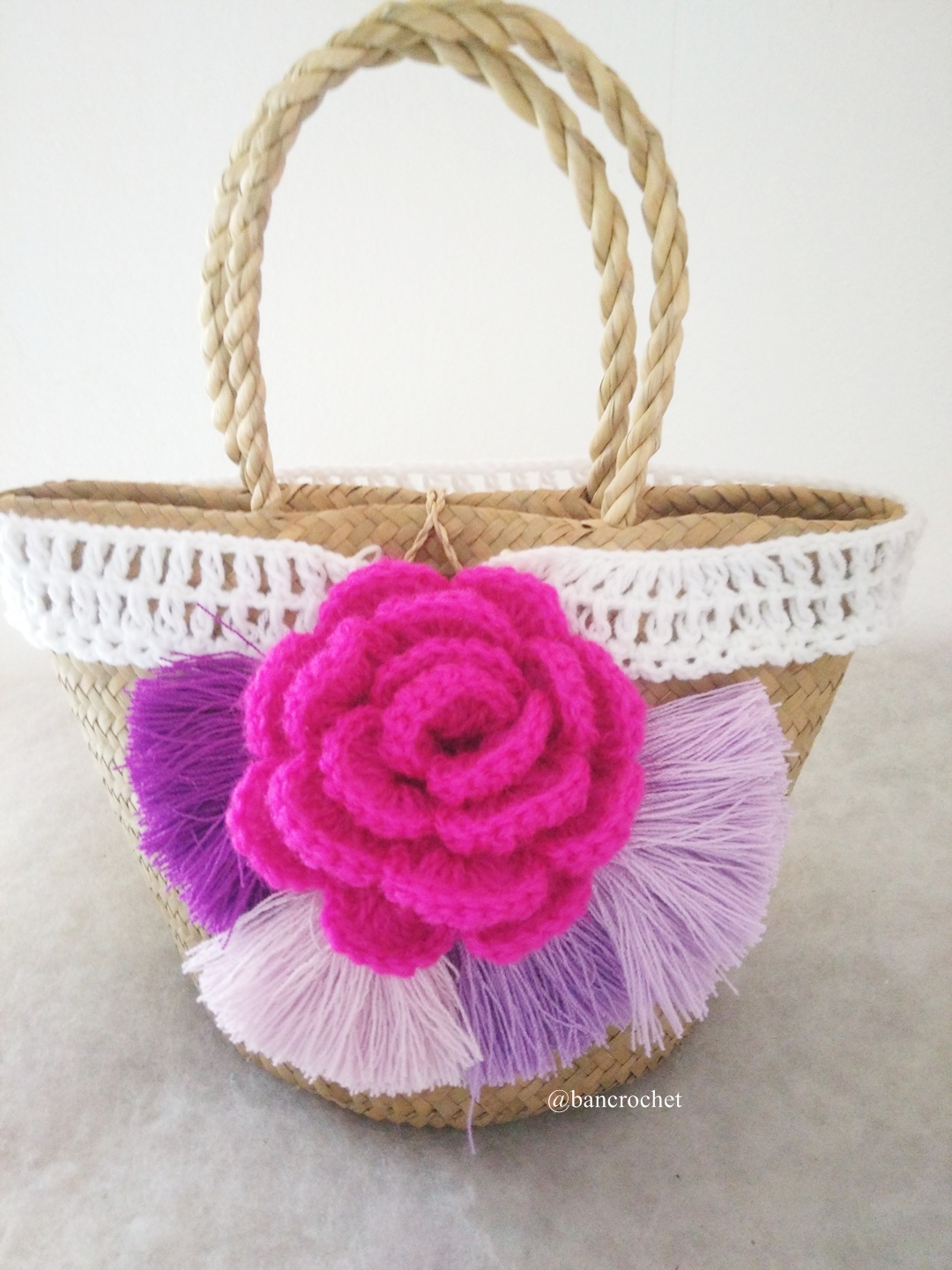 กระเป๋าสานกระจูดประดับดอกไม้ grajood basket weave bags ธรรมชาติ 7*10*7*12 นิ้ว