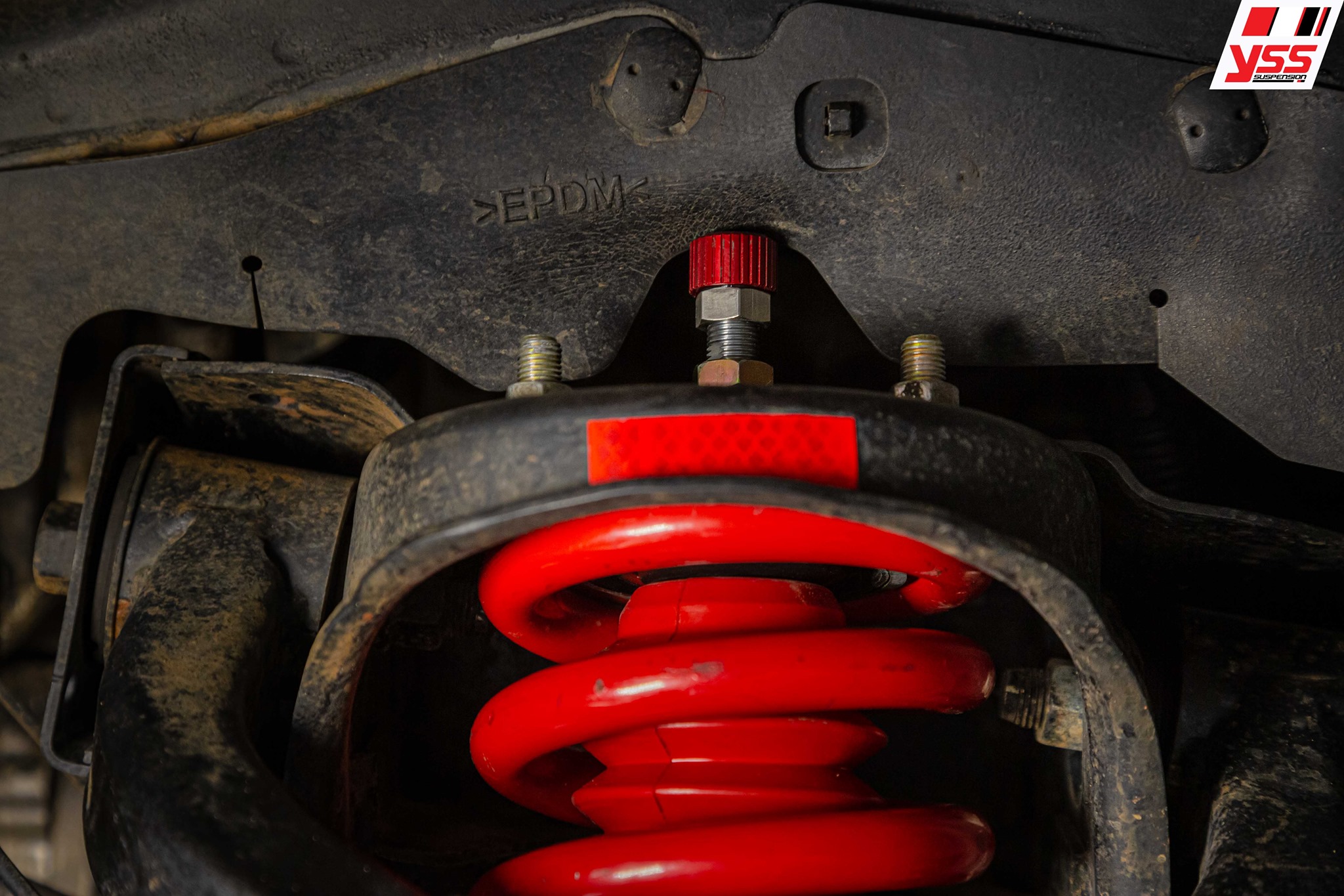 โช๊คอัพ Monotube YSS รุ่น Z-Series รถ ISUZU All New D-MAX ปี 2020 ขึ้นไป Hi-lander / V-Cross