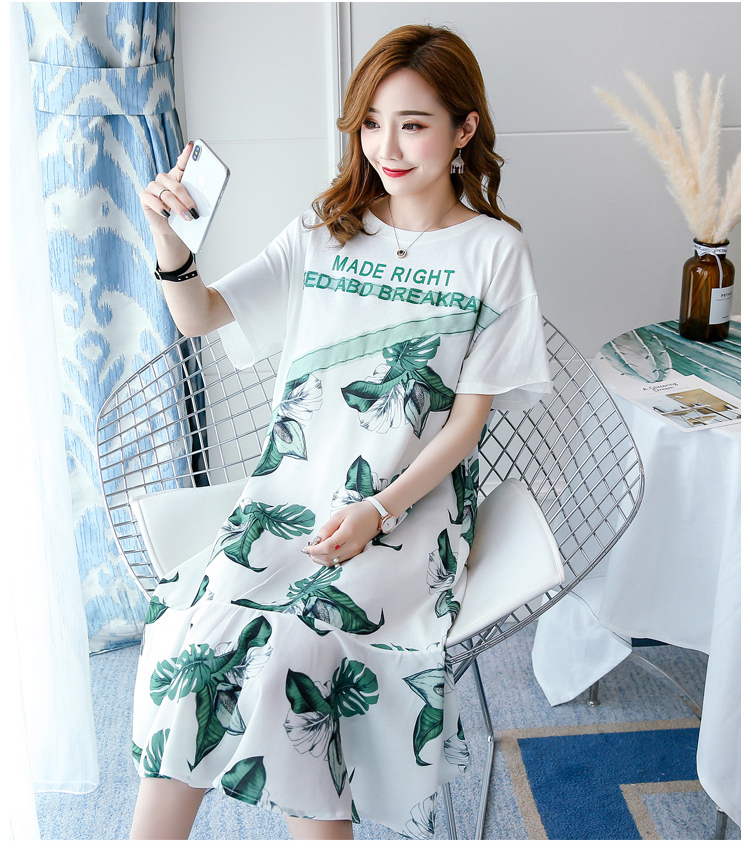 Dress4547 เดรสยาวสีขาวลายดอกไม้สีเขียว ชายระบาย งานตัดเย็บอย่างดีมีซับในทั้งชุด ผ้าชีฟองเกรดพรีเมียมเนื้อดี