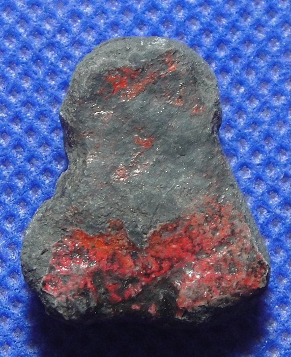 พระปิดตาผงคลุกรัก