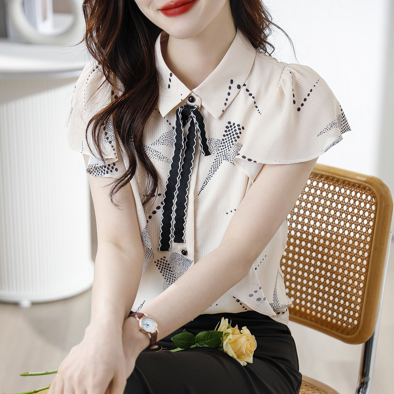 เสื้อเชิ้ตผู้หญิงแขนยาว เสื้อเชิ้ตผู้หญิงใส่ทํางาน 390 บาทต่อชิ้น ฟรีค่าจัดส่ง
