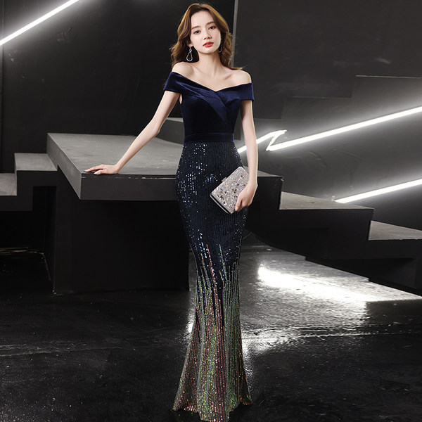 ชุดราตรี ชุดราตรีสวยหรู แบบ ทันสมัย Evening dress