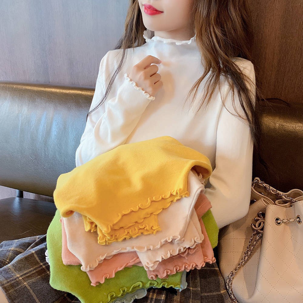 HEATTECH (ฮีทเทค คอเต่าหยัก นุ่ม) เสื้อแขนยาวแต่งปลายแขน/คอ หวานๆ ใช้ใส่เพิ่มความอุ่นด้านใน กันหนาว เนื้อผ้ายืดได้เยอะ เป็นผ้าสำลีนุ่มๆทั้งในและนอก