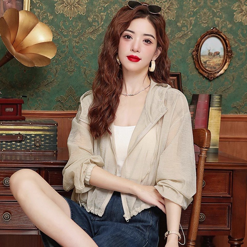 เสื้อเชิ้ตผู้หญิงใส่ทํางาน 390 บาทต่อชิ้น ฟรีค่าจัดส่ง