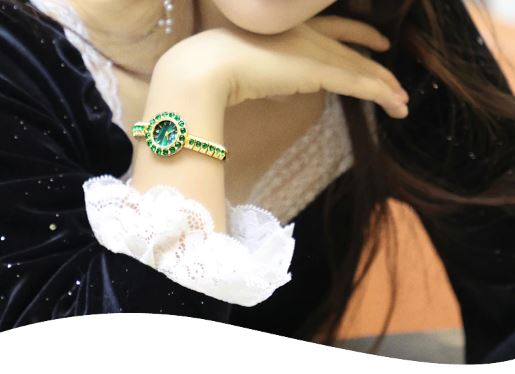 นาฬิกาข้อมือฝังเพชร สีเขียวมรกต นาฬิกาผู้หญิง แบบ สร้อยข้อมือทอง ฝังเพชร หน้าปัดกลม ขนาดเล็ก ใส่สวย 456674