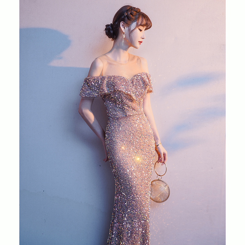 ชุดราตรี ชุดราตรีสวยหรู แบบ ทันสมัย Evening dress