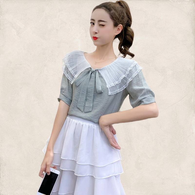 Blouse3880 เสื้อคอวีผูกโบว์ แต่งปกลูกไม้เพิ่มดีเทลความน่ารัก ผ้าโพลีเกรดพรีเมียมเนื้อดีมีน้ำหนักนุ่มใส่สบาย งานสวยน่ารักเต็มสิบ แมทช์กับอะไรก็เข้า ใส่เที่ยว/ใส่ทำงานได้ มี 2 สี ขาว, เขียว
